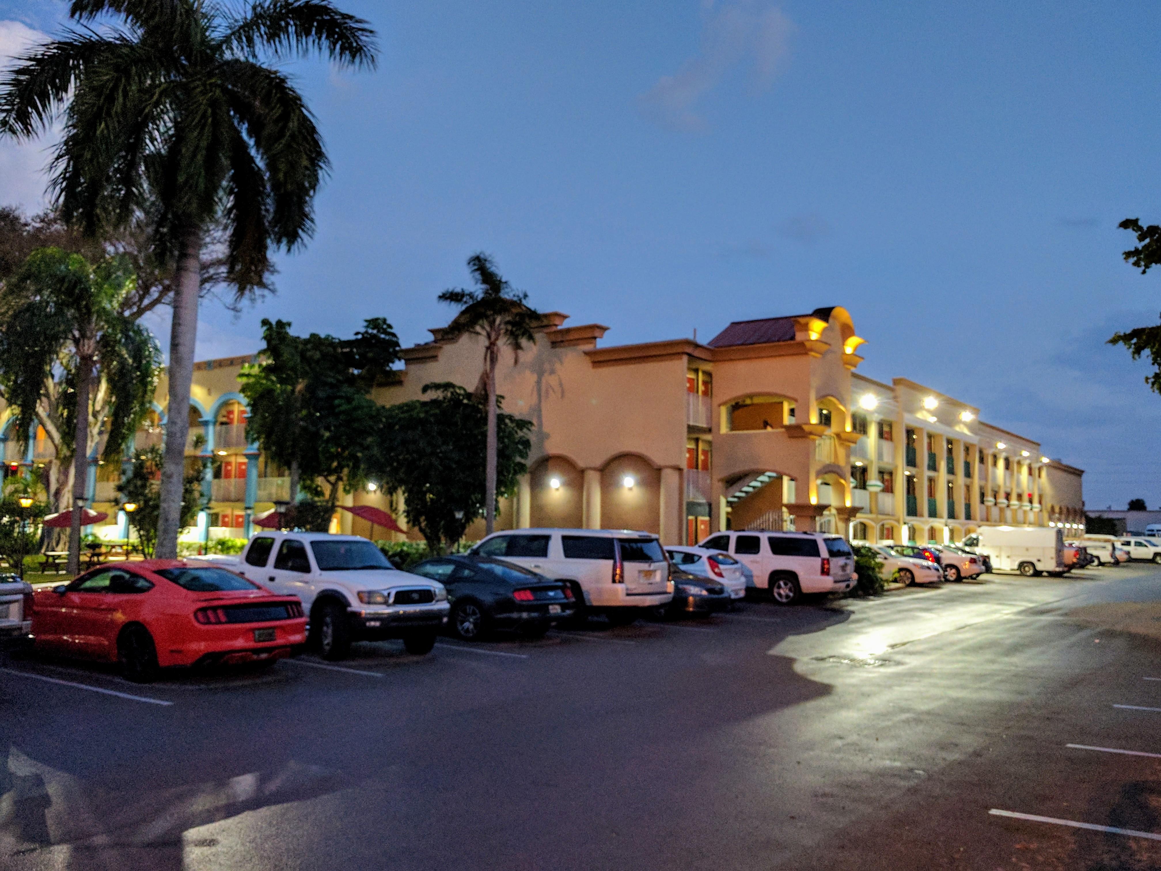 罗德岱堡机场红地毯酒店 劳德代尔堡 外观 照片
