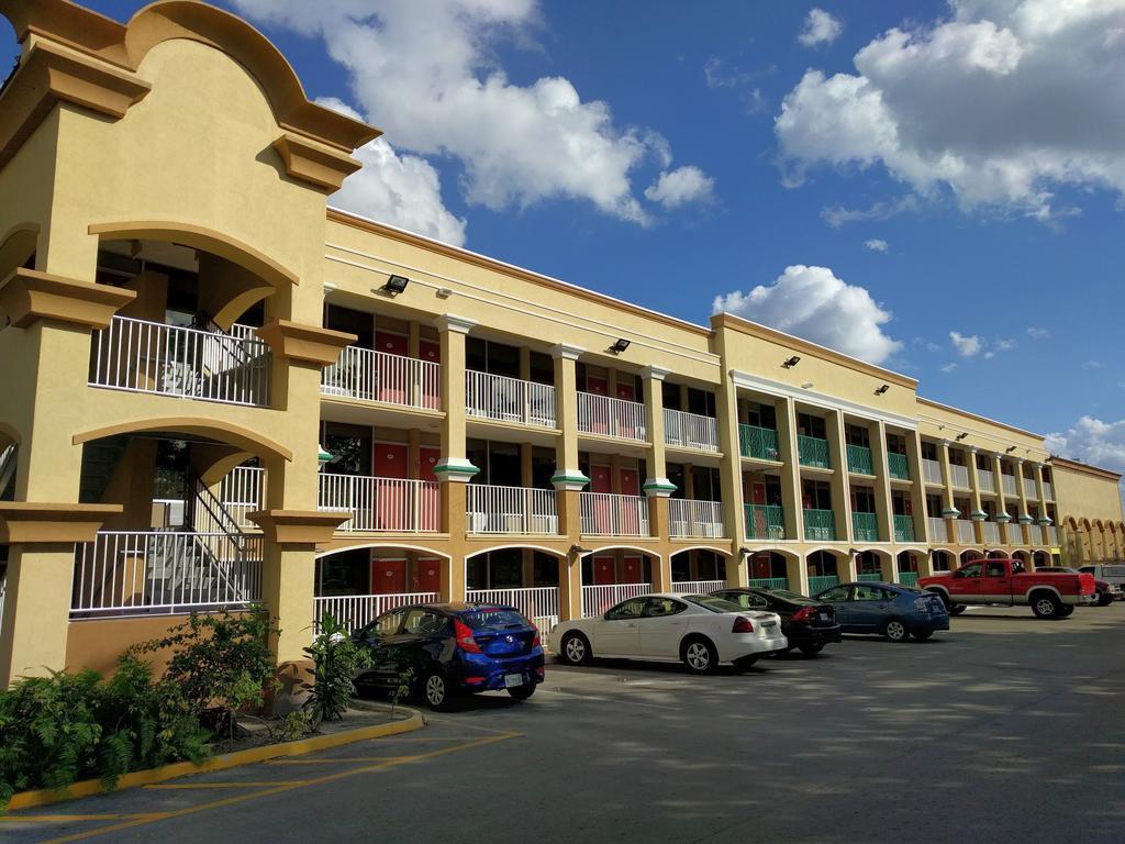 罗德岱堡机场红地毯酒店 劳德代尔堡 外观 照片